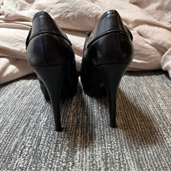 Stuart Weizmann Black Leather Bootie Heels 5.5 - Picture 5 of 6